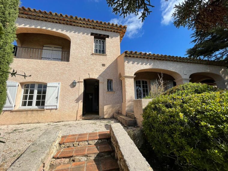 Maison à acheter avec terrasse 4 pièces aux Issambres