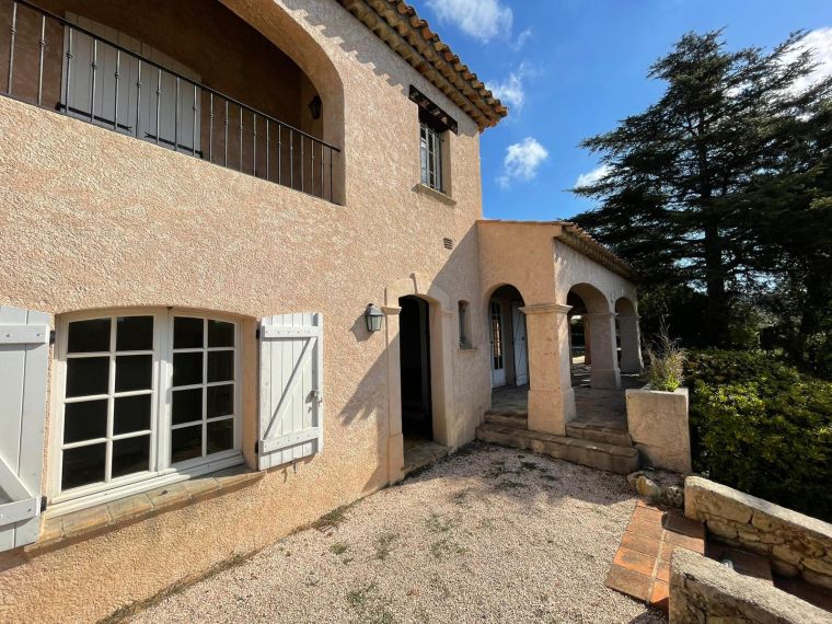 Maison à acheter avec terrasse 4 pièces aux Issambres